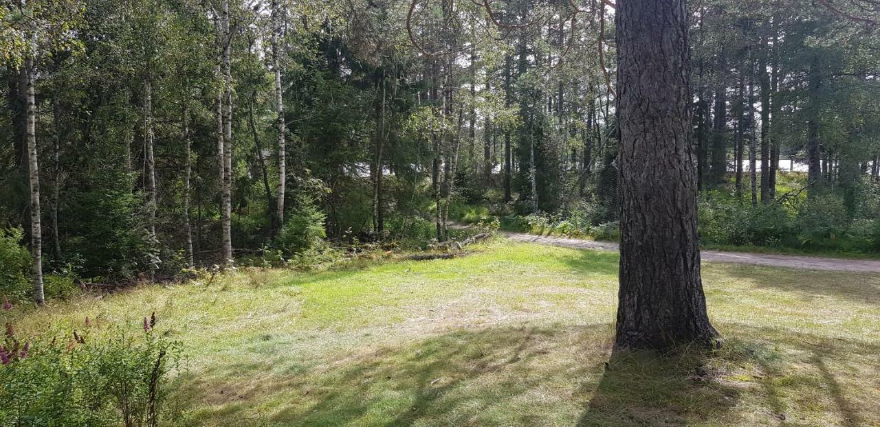 Cozy Cottage In The Woods, Near Dyreparken In Kristiansand, Lake Lolandsvannet Ovrebo 외부 사진